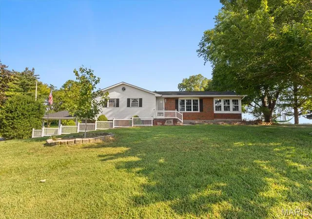 Photo 1 of Single family home for sale at 157 W Mill St, Ruma, IL 62278 | MLS# MIS26055604 | Listing updated on 2026-09-14