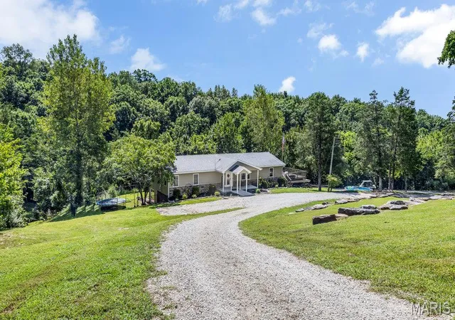 Photo 3 of Single family home for sale at 30172 State Hwy 94, Hermann, MO 65041 | MLS# MIS26055608 | Listing updated on 2026-08-29