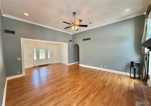 Photo 4 of Single family home for sale at 6 Timberwood Dr, Maryville, IL 62062 | MLS# MIS26055612 | Listing updated on 2026-09-12