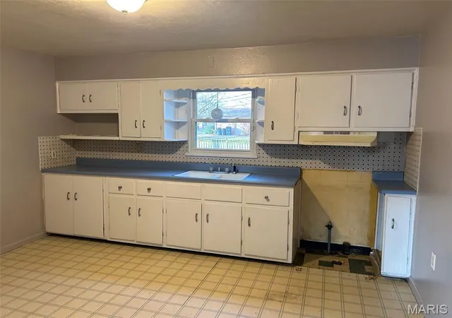 Photo 4 of Single family home for sale at 1601 Foster Dr, Belleville, IL 62226 | MLS# MIS26055614 | Listing updated on 2026-08-31