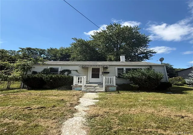 Photo 1 of Single family home for sale at 1101 Putnam, Alton, IL 62002 | MLS# MIS26055616 | Listing updated on 2026-08-28