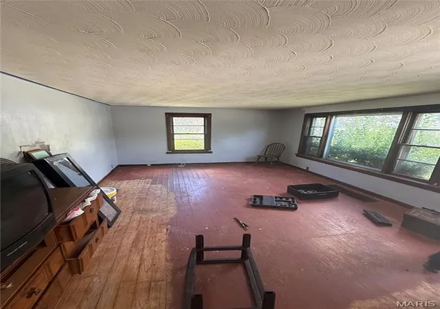 Photo 2 of Single family home for sale at 1101 Putnam, Alton, IL 62002 | MLS# MIS26055616 | Listing updated on 2026-08-28