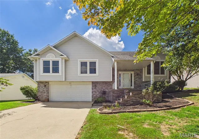 Photo 1 of Sale Pending at 721 Wedge Ln, Jackson, MO 63755 | MLS# MIS26055621 | Listing updated on 2026-08-31