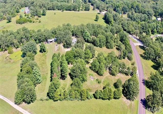 46th image of 352 Hwy M, Steelville, MO 65565 | MLS# MIS26055637