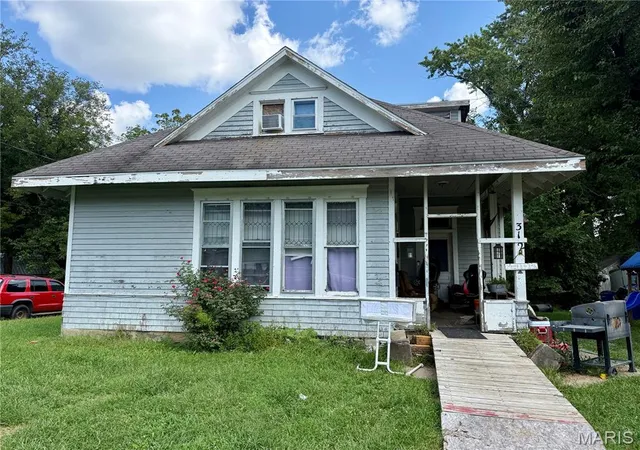 Photo 2 of Single family home for sale at 312 Mckinley Ave, Warrenton, MO 63383 | MLS# MIS26055647 | Listing updated on 2026-09-17