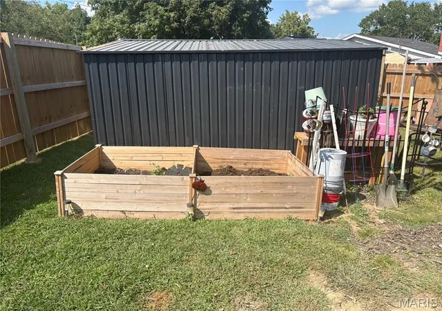 3rd image of 1106 W Acuff St, Salem, MO 65560 | MLS# MIS26055654