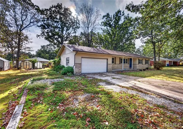 Photo 2 of Single family home for sale at 22838 Pioneer Dr, Lebanon, MO 65536 | MLS# MIS26055656 | Listing updated on 2026-09-25