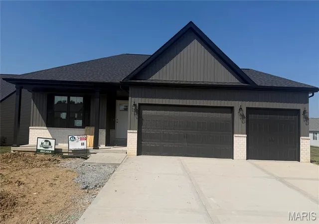 Photo 1 of Single family home for sale at 1413 Lake Erie Ct, Belleville, IL 62220 | MLS# MIS26055659 | Listing updated on 2026-09-03