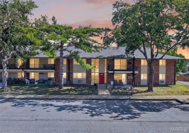 Photo 1 of Condo for sale at 10065 N Bunker Hl Dr #B, Saint Louis, MO 63123 | MLS# MIS26055669 | Listing updated on 2026-10-26