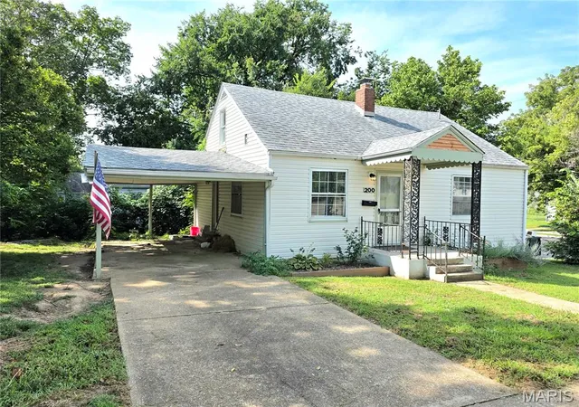 2nd image of 200 E 1st St, Rolla, MO 65401 | MLS# MIS26055691