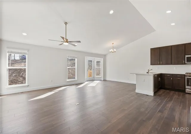 Photo 3 of Single family home for sale at 1146 Bloomfield Dr, Eureka, MO 63025 | MLS# MIS26055693 | Listing updated on 2026-08-28