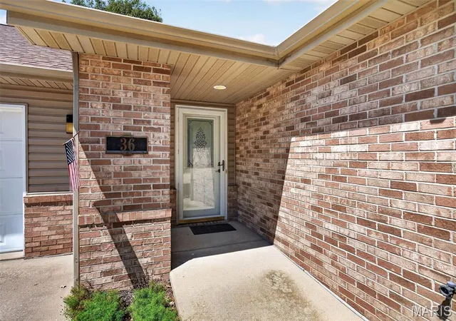 Photo 4 of House for sale at 36 Korte Dr, Highland, IL 62249 | MLS# MIS26055697 | Listing updated on 2026-09-13