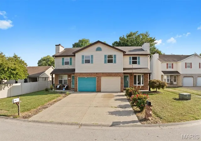 Photo 1 of Townhouse for sale at 1942 Stingray Ct, Belleville, IL 62221 | MLS# MIS26055706 | Listing updated on 2026-10-01