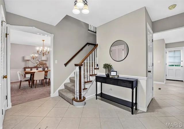 Photo 3 of Single family home for sale at 184 Gunston Hall Ct, Chesterfield, MO 63017 | MLS# MIS26055713 | Listing updated on 2026-10-04