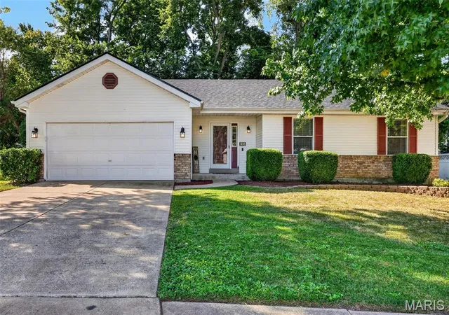 Photo 1 of Single family home for sale at 206 Geranium Dr, O Fallon, MO 63366 | MLS# MIS26055720 | Listing updated on 2026-09-15