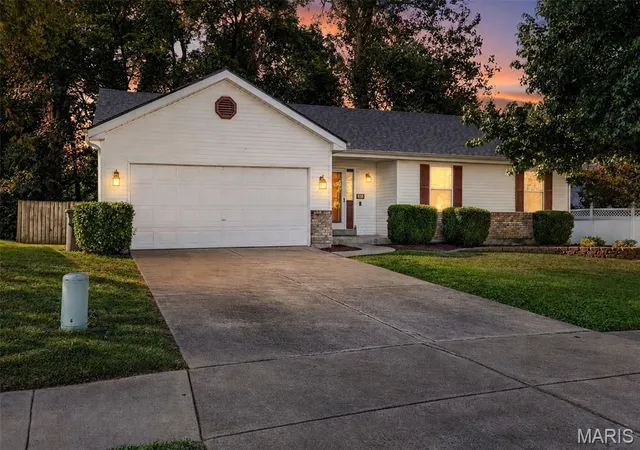 Photo 1 of Single family home for sale at 206 Geranium Dr, O Fallon, MO 63366 | MLS# MIS26055720 | Listing updated on 2026-09-04