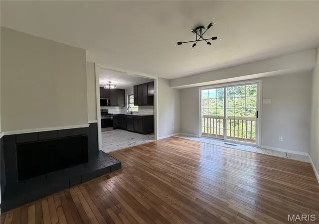 Photo 2 of Single family home for sale at 4358 Rhine Dr, Florissant, MO 63033 | MLS# MIS26055733 | Listing updated on 2026-10-08