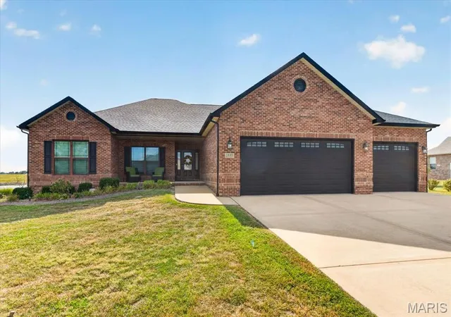 Photo 1 of Single family home for sale at 3449 Arbor View Ct, Freeburg, IL 62243 | MLS# MIS26055742 | Listing updated on 2026-09-07