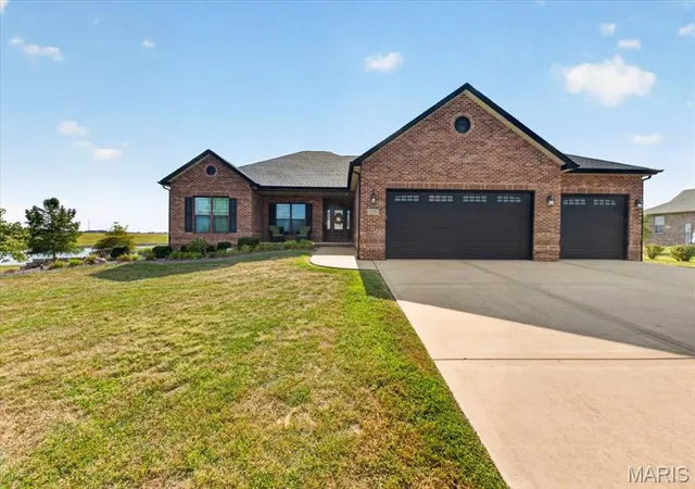 Photo 2 of Single family home for sale at 3449 Arbor View Ct, Freeburg, IL 62243 | MLS# MIS26055742 | Listing updated on 2026-09-07