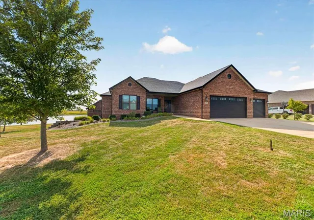 Photo 3 of Single family home for sale at 3449 Arbor View Ct, Freeburg, IL 62243 | MLS# MIS26055742 | Listing updated on 2026-09-07