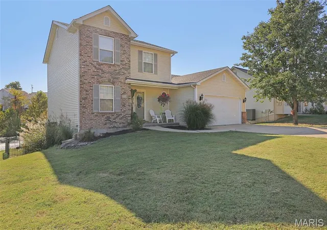 Photo 2 of Single family home for sale at 240 S Ridge Ct, Union, MO 63084 | MLS# MIS26055745 | Listing updated on 2026-10-09