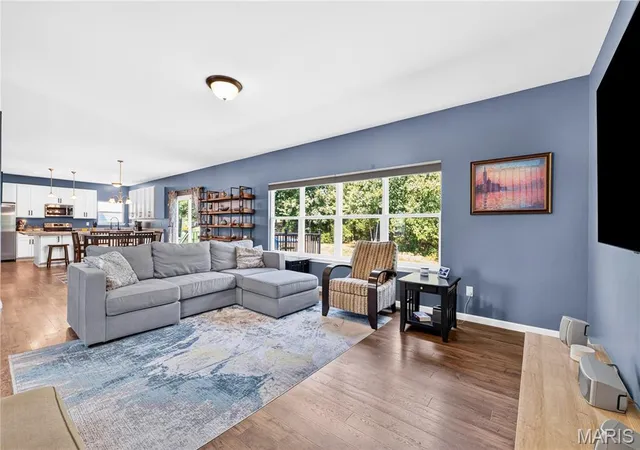 Photo 3 of Single family home for sale at 634 Creek Bnd Dr, Lake Saint Louis, MO 63367 | MLS# MIS26055748 | Listing updated on 2026-10-05