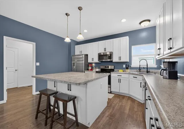 Photo 2 of Single family home for sale at 634 Creek Bnd Dr, Lake Saint Louis, MO 63367 | MLS# MIS26055748 | Listing updated on 2026-10-05