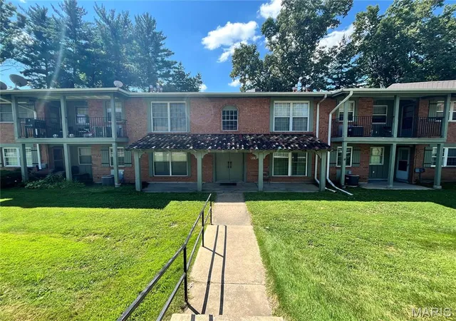 Condo for sale at 8732 Santa Bella Dr #F, Hazelwood, MO 63042 | MLS# MIS26055749 | Listing updated on 2026-09-14