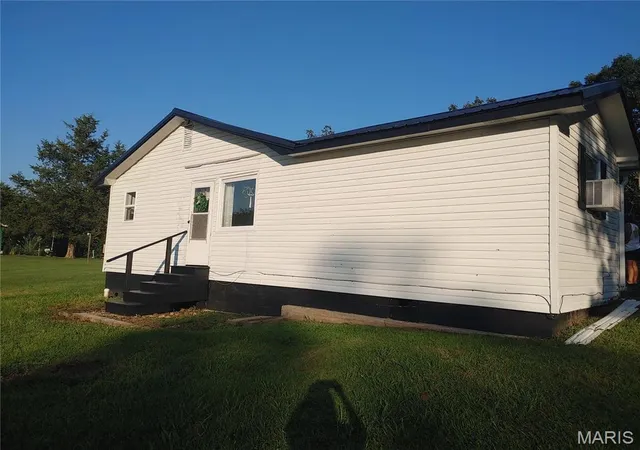 3rd image of 18513 Hwy N, Middlebrook, MO 63656 | MLS# MIS26055757