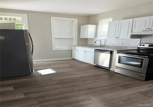 Photo 3 of Multi family home for sale at 3652 S Compton Ave, Saint Louis, MO 63118 | MLS# MIS26055788 | Listing updated on 2026-10-18