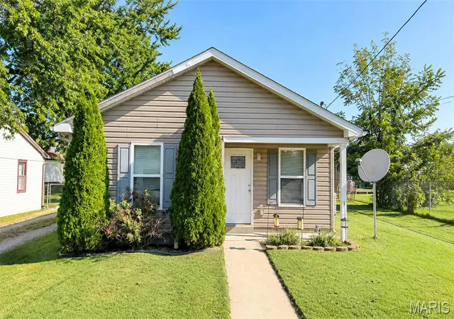 Photo 1 of Single family home for sale at 106 Delmar St, Fredericktown, MO 63645 | MLS# MIS26055807 | Listing updated on 2026-09-02