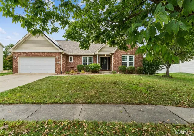 Photo 1 of Single family home for sale at 964 Prairie Xing, O'fallon, IL 62269 | MLS# MIS26055814 | Listing updated on 2026-09-24