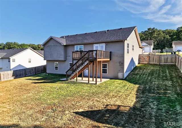 4th image of 135 Lyle Curtis Cir, Waynesville, MO 65583 | MLS# MIS26055824