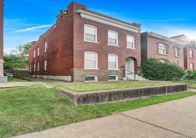 Photo 2 of Multi family home for sale at 3104 Wyoming St, Saint Louis, MO 63118 | MLS# MIS26055829 | Listing updated on 2026-08-31