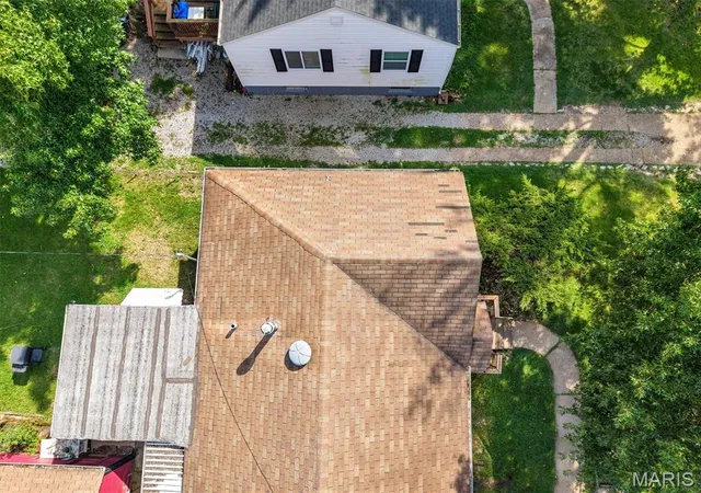 Photo 12 of Single family home for sale at 1944 Falcon Dr, Saint Louis, MO 63133 | MLS# MIS26055830 | Listing updated on 2026-10-14