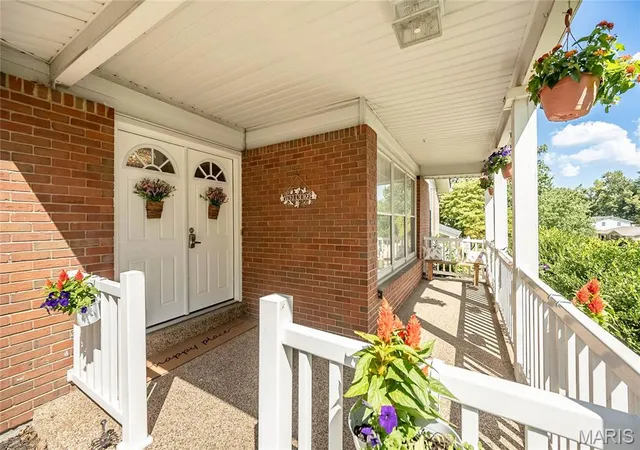 Photo 2 of Single family home for sale at 9363 Hazelridge Dr, Sunset Hills, MO 63126 | MLS# MIS26055831 | Listing updated on 2026-10-05
