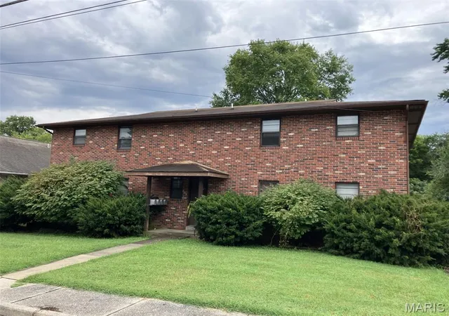 Photo 1 of Multi family home for sale at 609 W Adams St #1-4, Jackson, MO 63755 | MLS# MIS26055832 | Listing updated on 2026-09-01