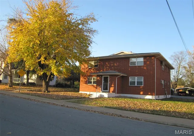 Photo 5 of Multi family home for sale at 609 W Adams St #1-4, Jackson, MO 63755 | MLS# MIS26055832 | Listing updated on 2026-09-01