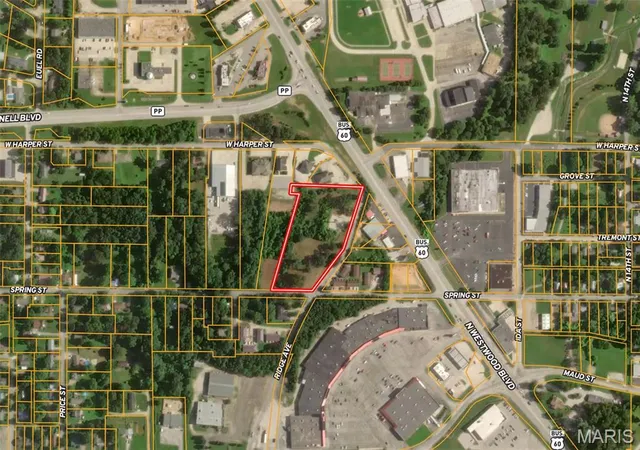2nd image of 1017 Ridge Ave, Poplar Bluff, MO 63901 | MLS# MIS26055834
