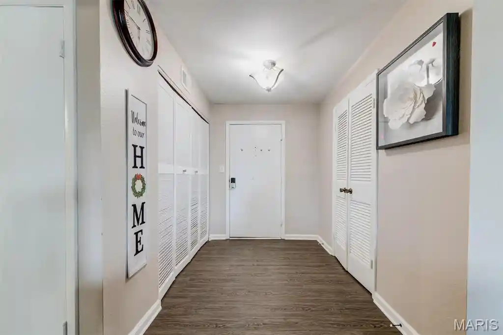Listing Photo 2 - Condo for sale in 14471 Bantry Ln located at 14471 Bantry Ln, Chesterfield, MO 63017 - Unit 14471 Bantry Ln