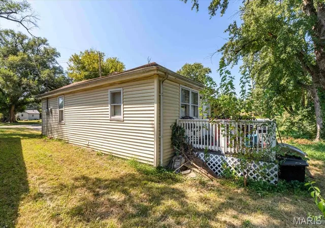Photo 8 of Single family home for sale at 17 Denovion Ct, East Saint Louis, IL 62206 | MLS# MIS26055849 | Listing updated on 2026-09-04