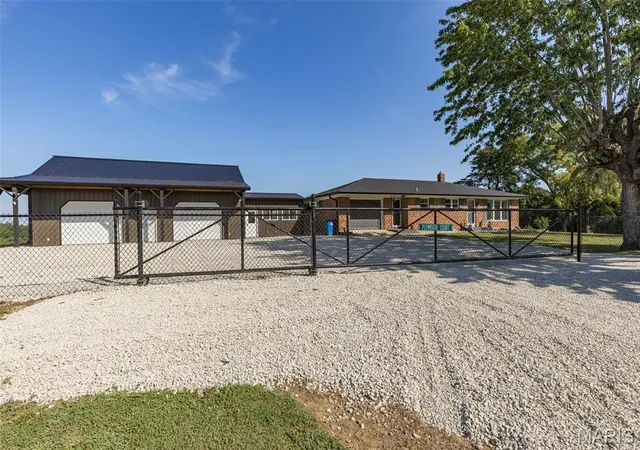 Photo 2 of Single family home for sale at 10353 State Route Oo, Bloomsdale, MO 63627 | MLS# MIS26055853 | Listing updated on 2026-10-09