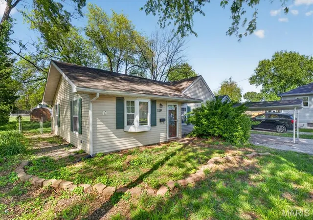 Photo 4 of Single family home for sale at 119 S 37th Street, Belleville, IL 62226 | MLS# MIS26055854 | Listing updated on 2026-09-04