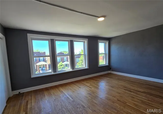 Photo 3 of Multi family home for sale at 3915 Miami St, St Louis, MO 63116 | MLS# MIS26055861 | Listing updated on 2026-08-29
