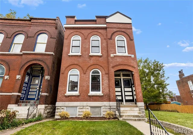 Photo 2 of Single family home for sale at 2628 Allen Ave, St Louis, MO 63104 | MLS# MIS26055865 | Listing updated on 2026-09-24