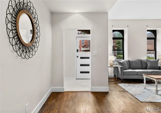 Photo 3 of Single family home for sale at 2628 Allen Ave, St Louis, MO 63104 | MLS# MIS26055865 | Listing updated on 2026-09-24