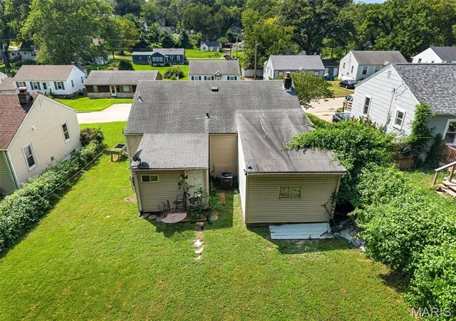 Photo 3 of Single family home for sale at 506 Averill Ave, Saint Louis, MO 63135 | MLS# MIS26055877 | Listing updated on 2026-09-02