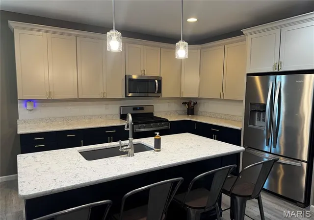 Photo 2 of Single family home for sale at 401 Copperfield Ct, Saint Charles, MO 63301 | MLS# MIS26055879 | Listing updated on 2026-09-21