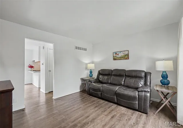 Photo 2 of Condo for sale at 1223 Clarkson Ct #1223, Ballwin, MO 63011 | MLS# MIS26055882 | Listing updated on 2026-09-12