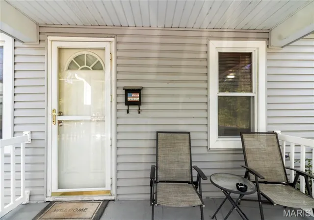 Photo 2 of Sale Pending at 210 E 3rd St, De Soto, MO 63020 | MLS# MIS26055895 | Listing updated on 2026-09-07